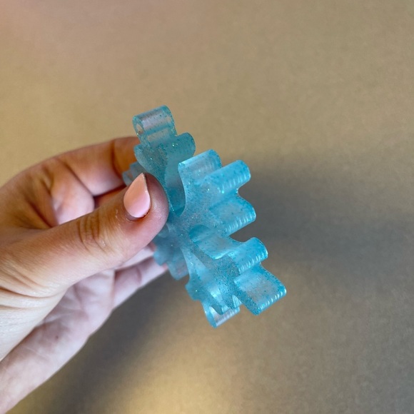 Handmade Christmas Keychain- Snowflake - Picture 3 of 6